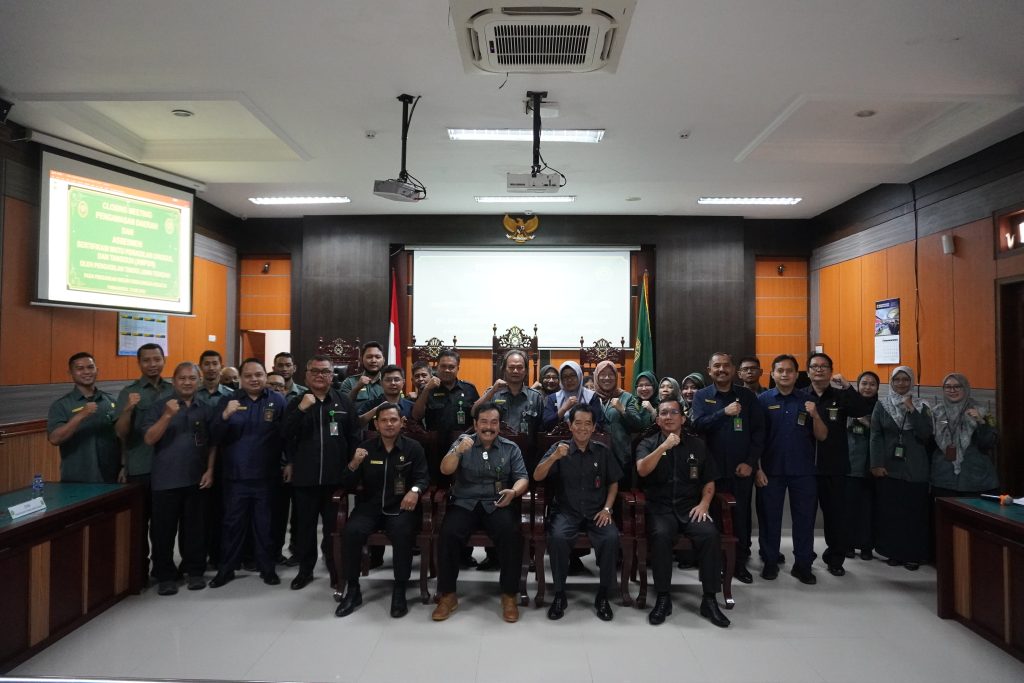Penutupan Pengawasan Daerah dan Asesmen sertifikAsi Mutu Pengadilan Unggul dan Tangguh (AMPUH) dari PT Jawa Tengah